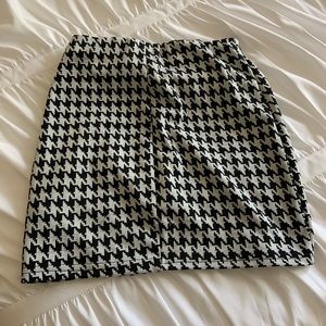 fashion nova gingham skirt size small